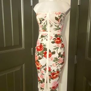 Beautiful floral fitted dress